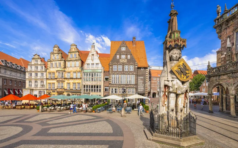 Bremen, market place with Roland statue