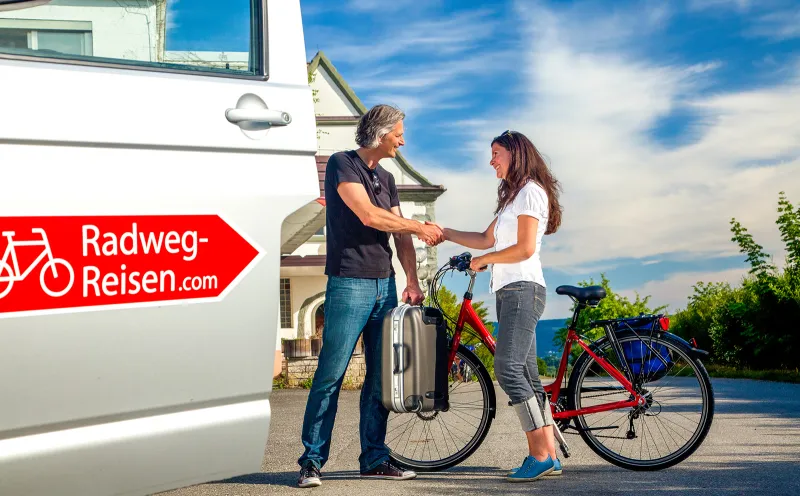 Radweg-Reisen Customer Contact