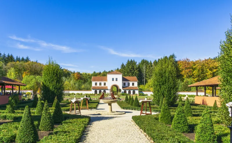 Villa Borg, Perl