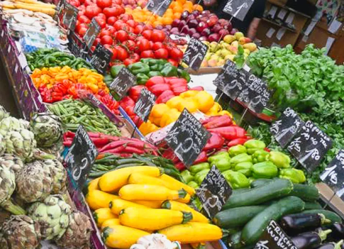 Vegetable stand